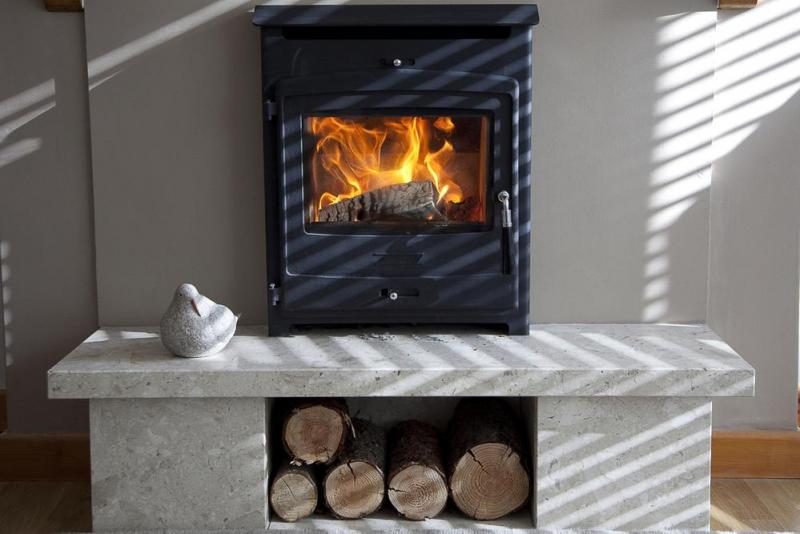 Installation de chemin&eacute;e &agrave; Nantes : les conseils des experts